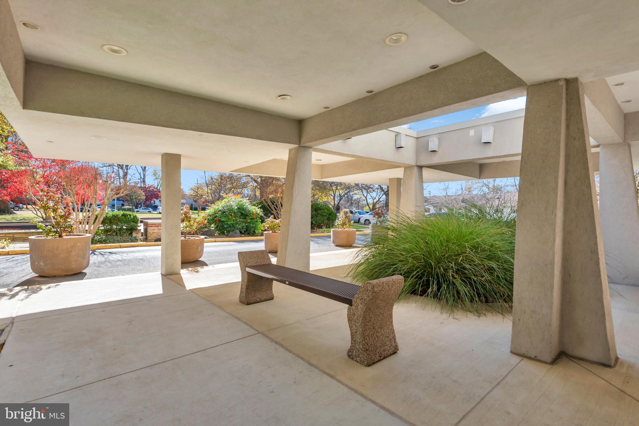 3333 UNIVERSITY BOULEVARD W 1008