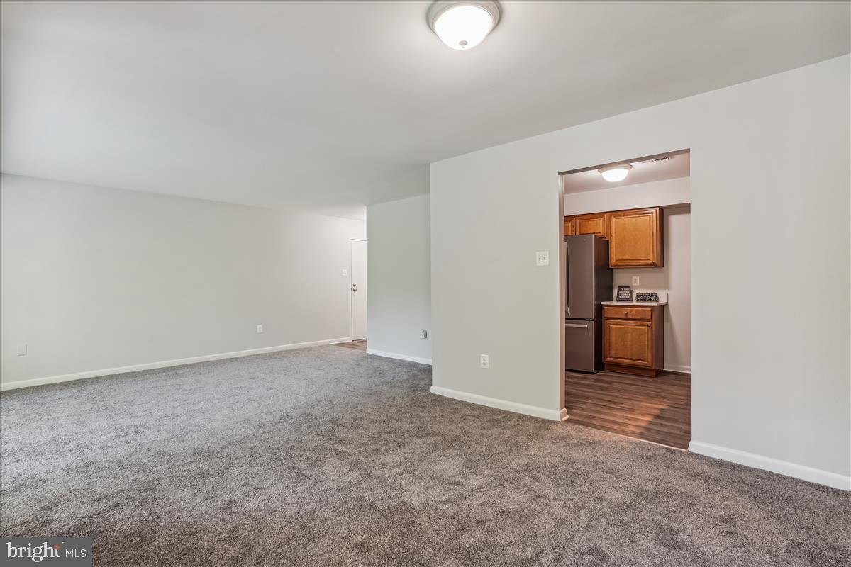 LONG REACH KNOLLS - Residential Lease