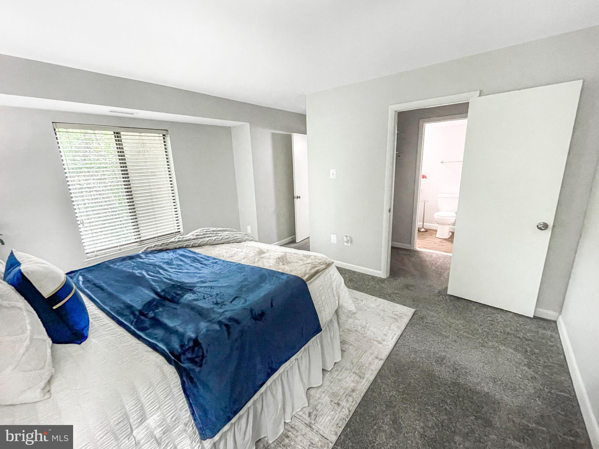 LONG REACH KNOLLS - Residential Lease