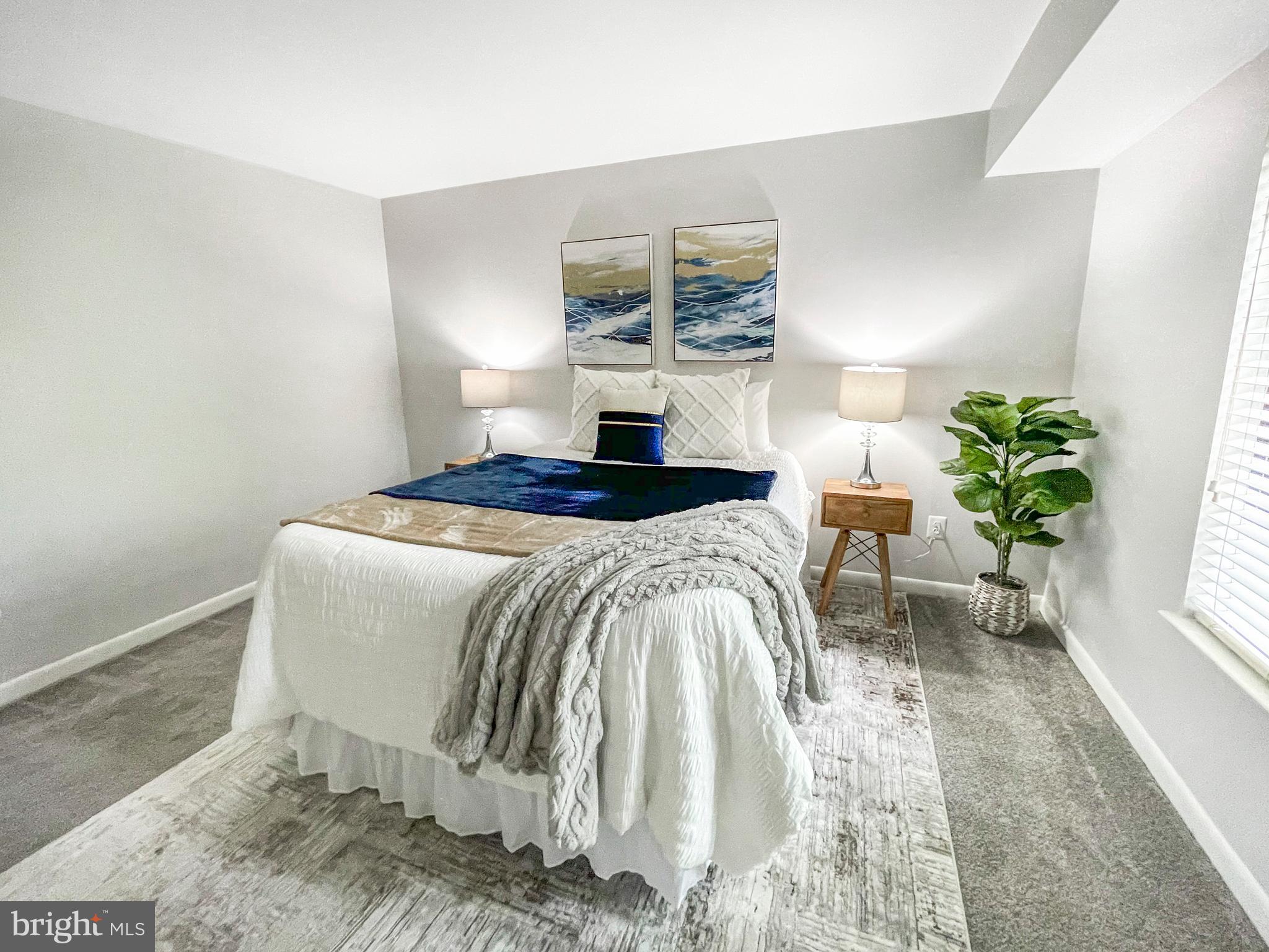 LONG REACH KNOLLS - Residential Lease