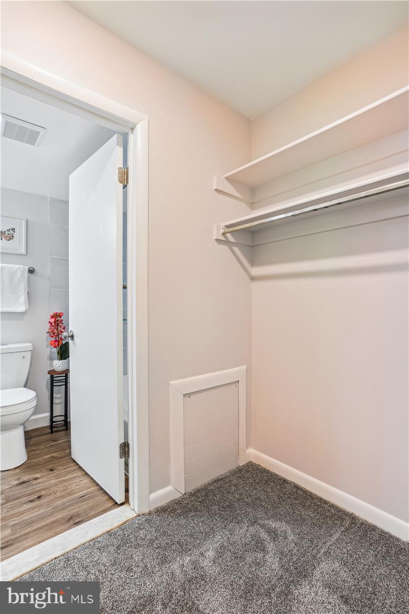 LONG REACH KNOLLS - Residential Lease