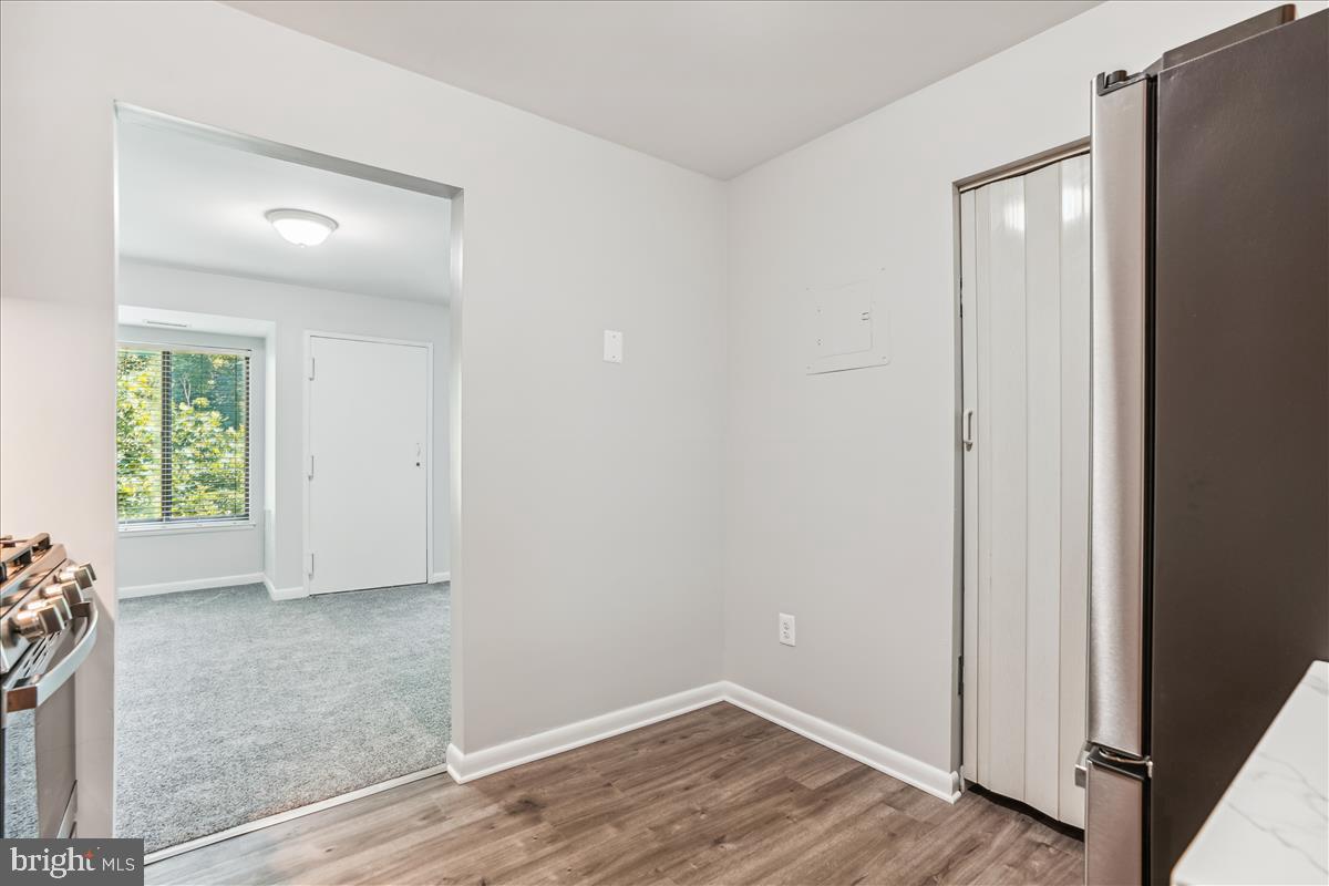 LONG REACH KNOLLS - Residential Lease