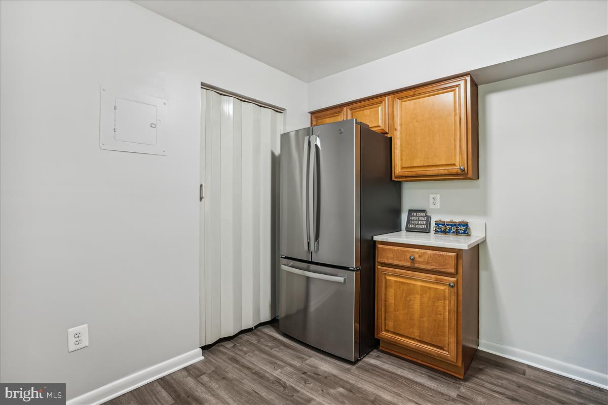 LONG REACH KNOLLS - Residential Lease