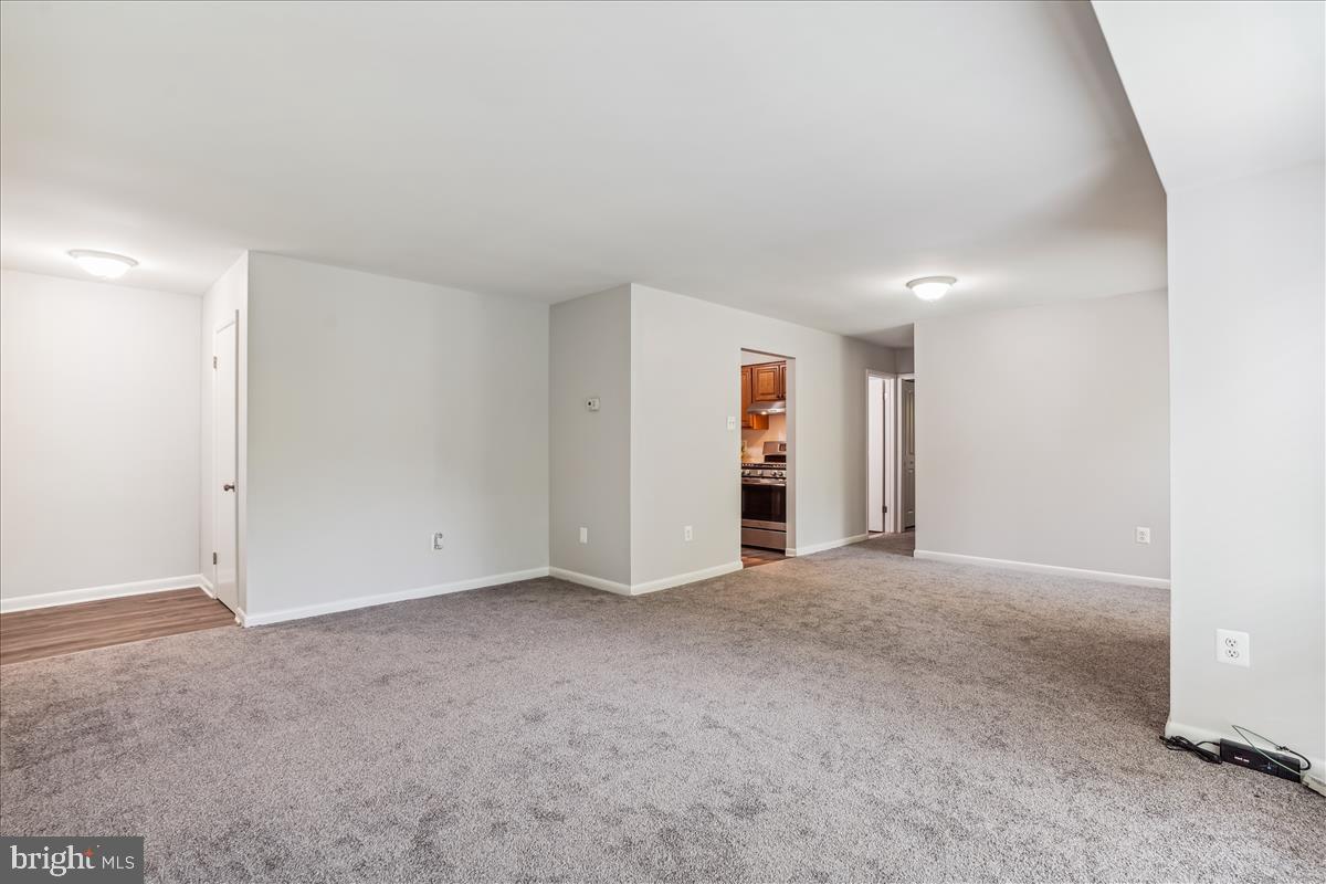 LONG REACH KNOLLS - Residential Lease