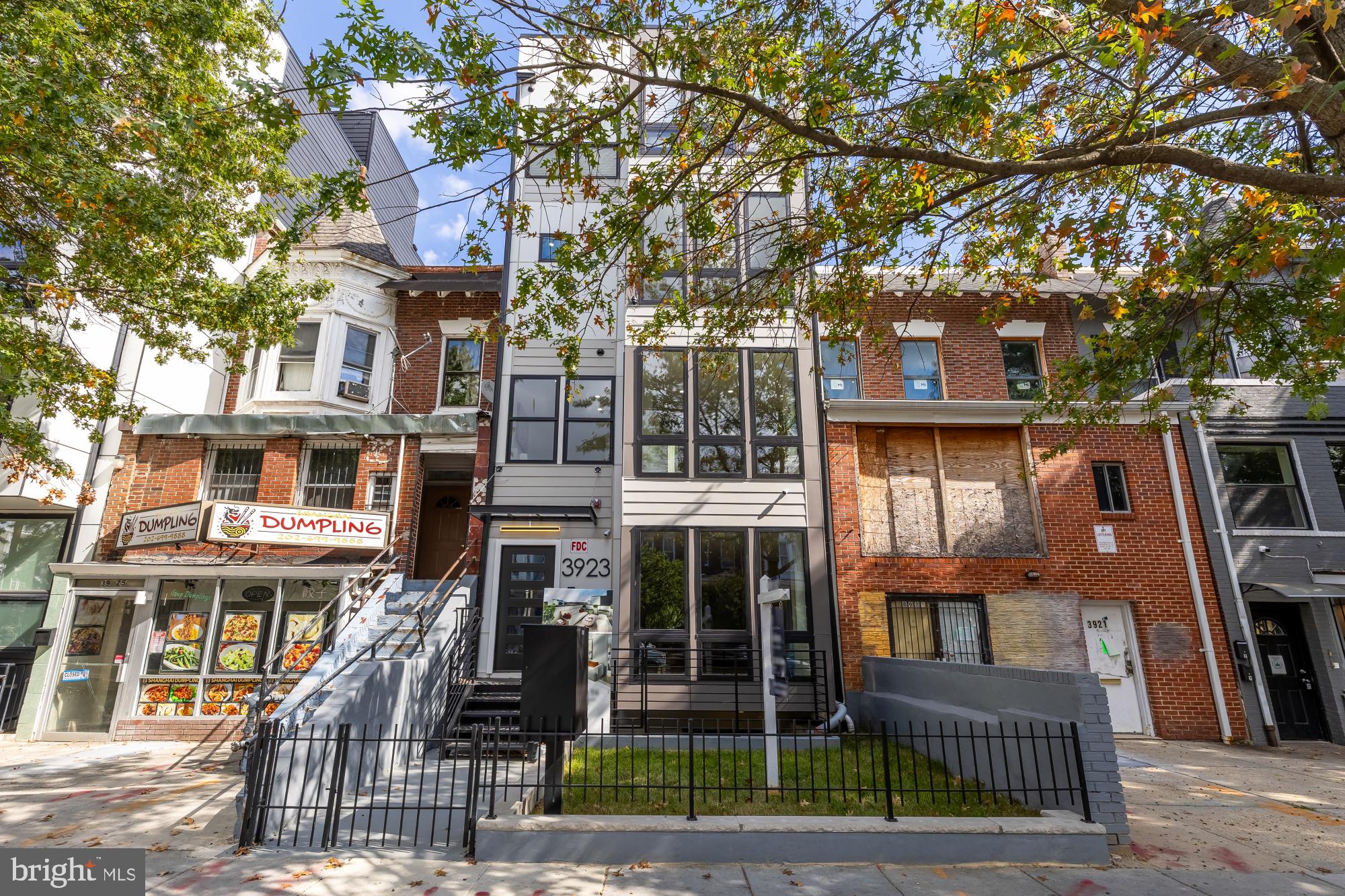 3923 14TH STREET NW 4