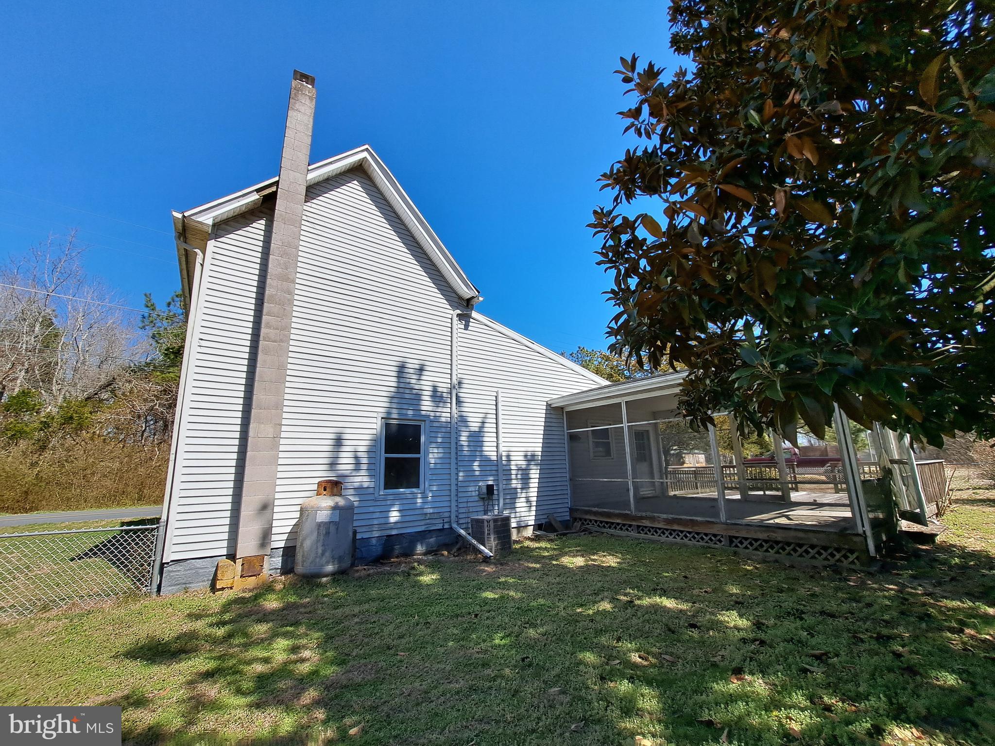 7130 PARSONSBURG ROAD