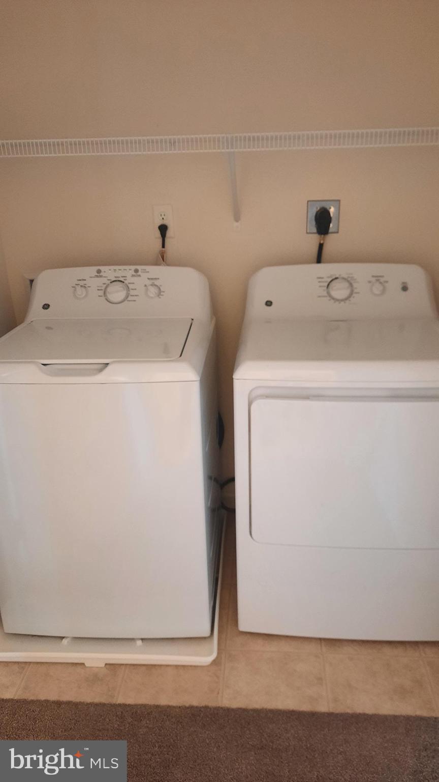 ADMIRALS QUAY - Residential Lease