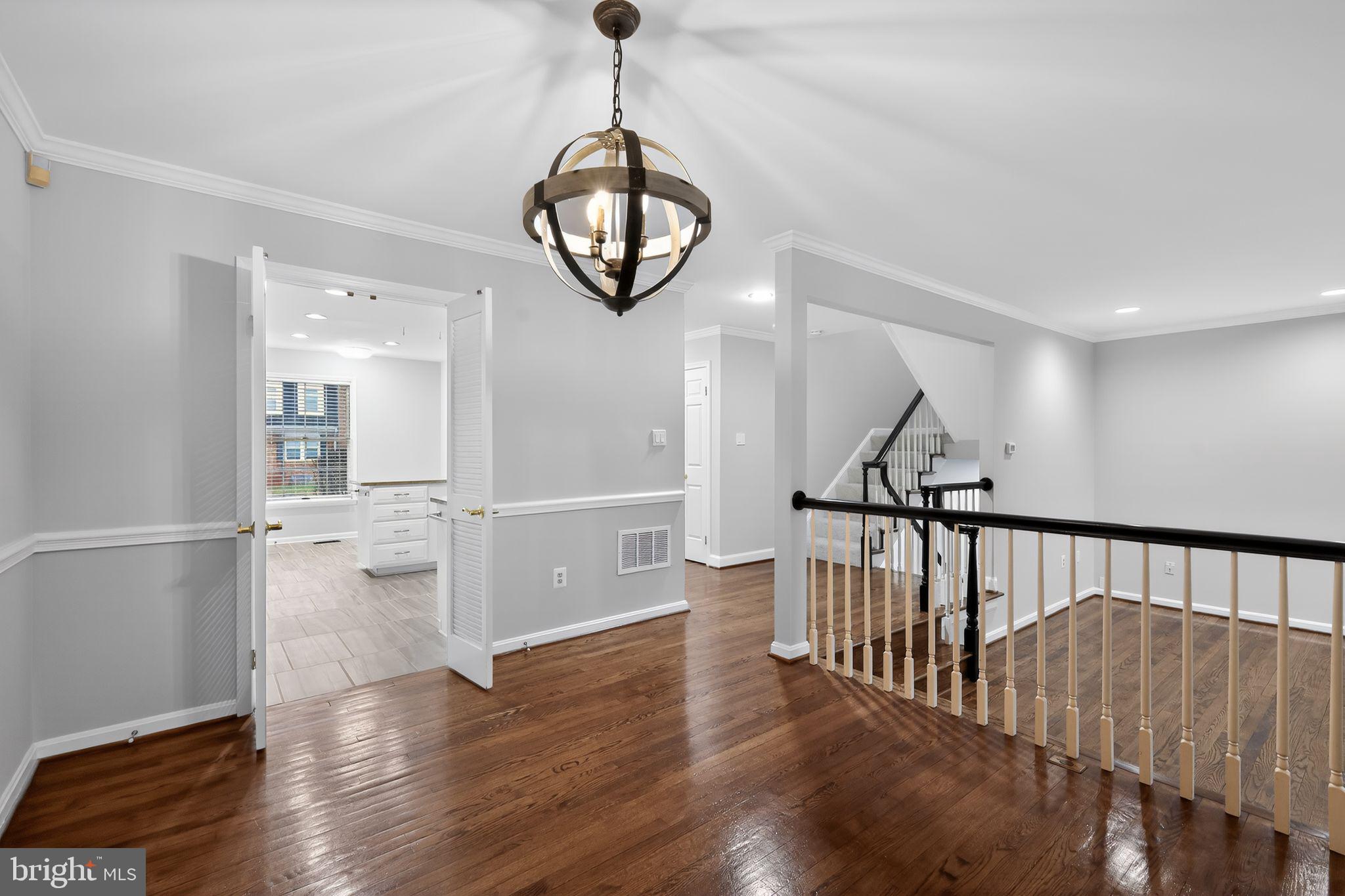 LEWINSVILLE SQUARE - Residential