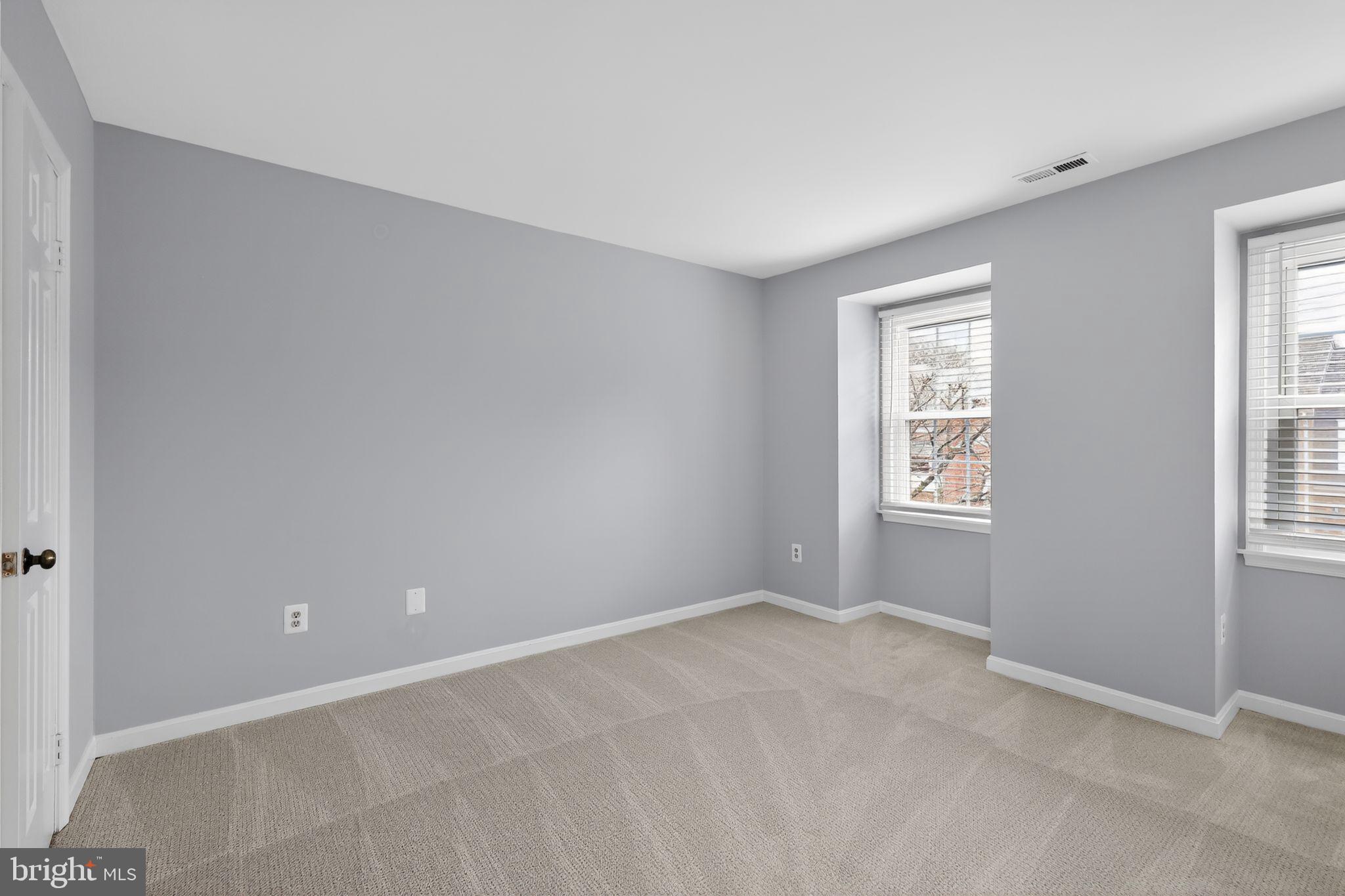 LEWINSVILLE SQUARE - Residential