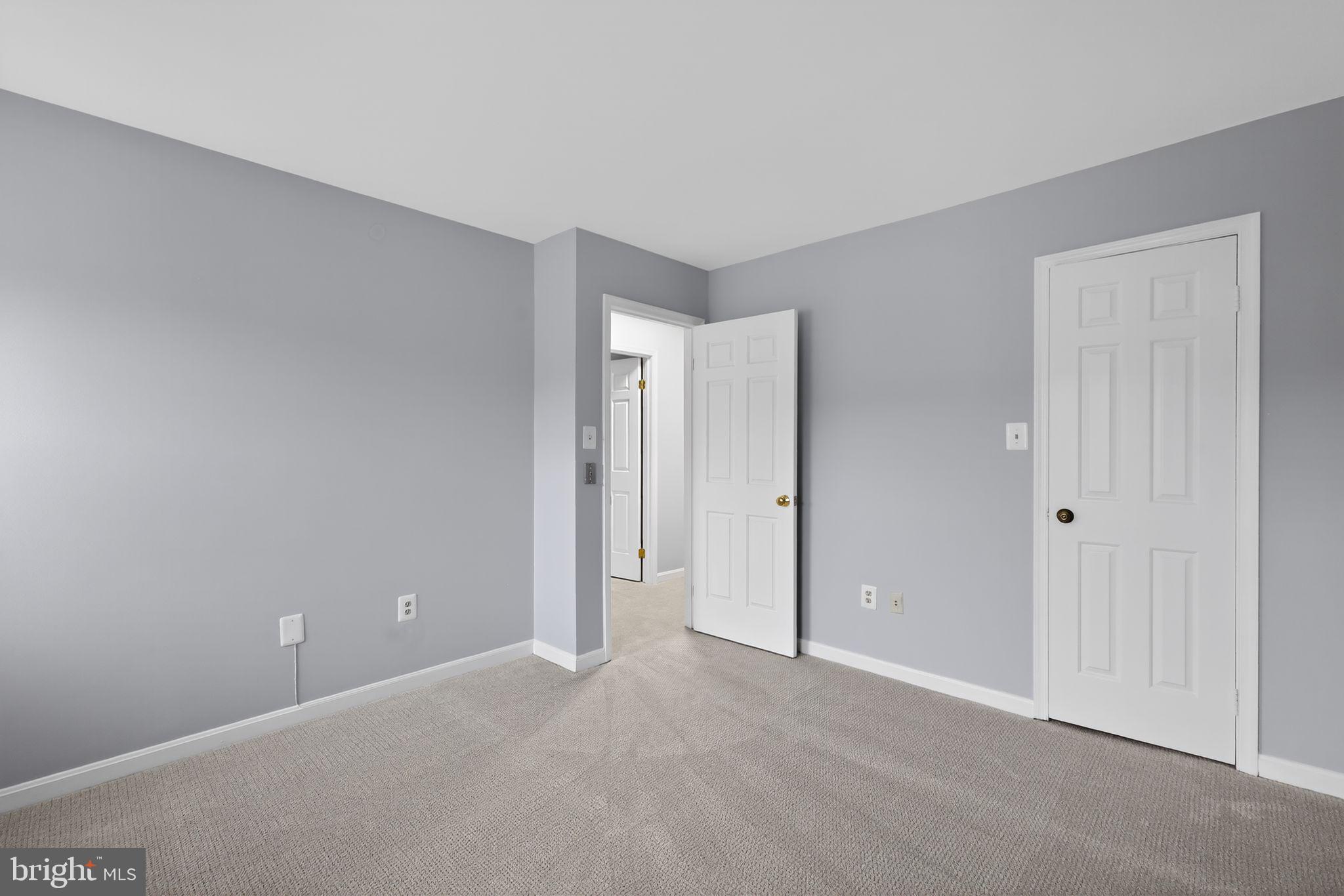 LEWINSVILLE SQUARE - Residential