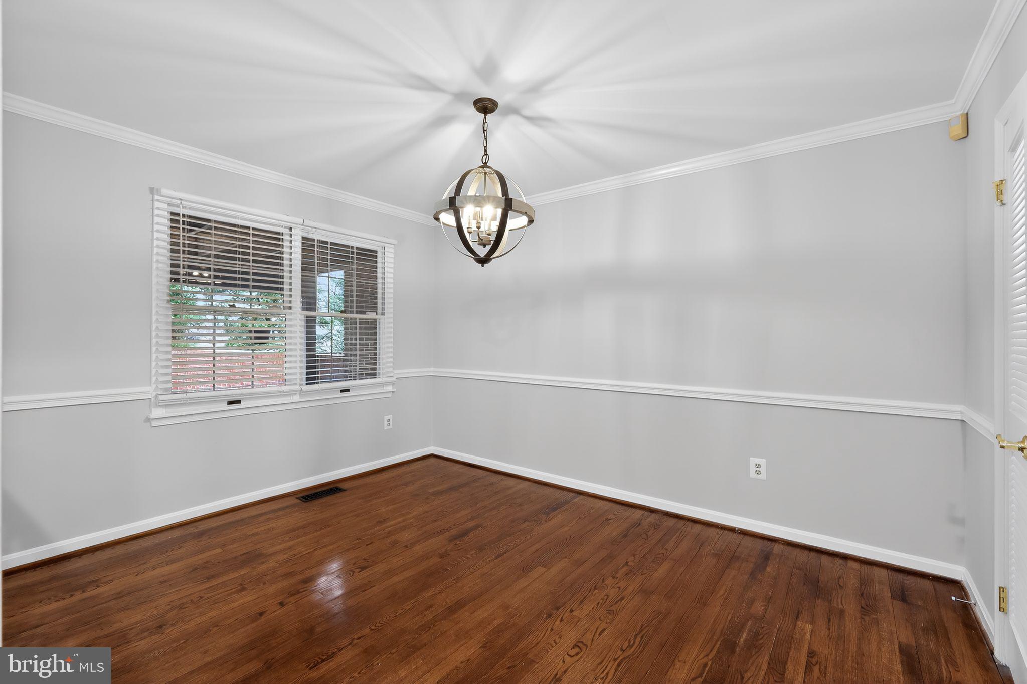 LEWINSVILLE SQUARE - Residential