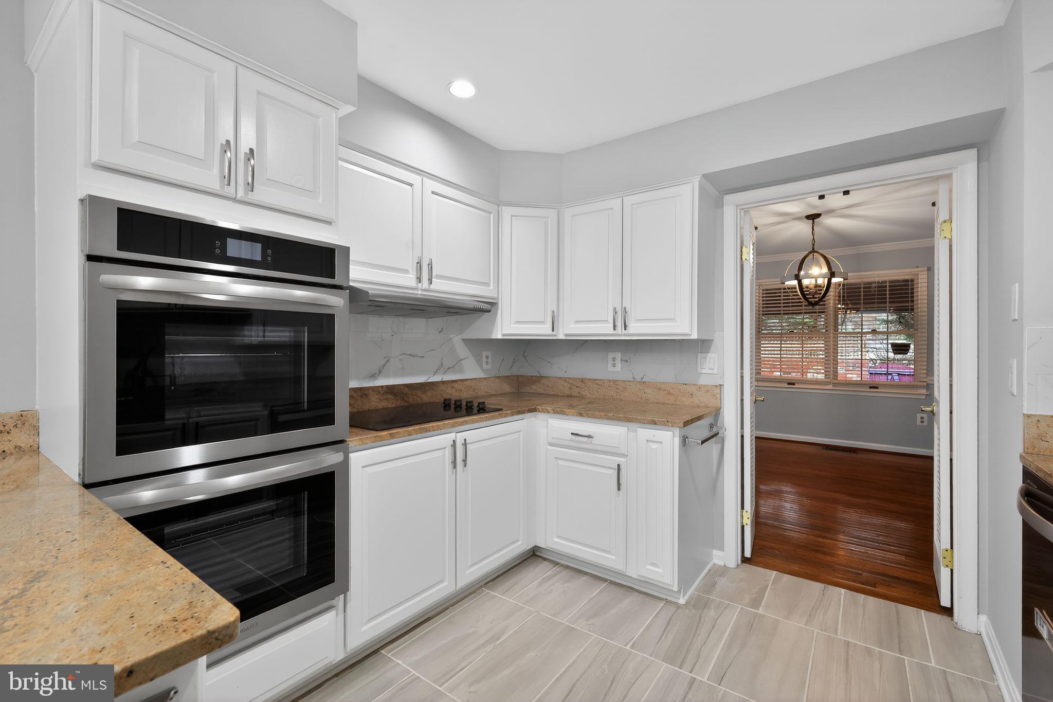 LEWINSVILLE SQUARE - Residential