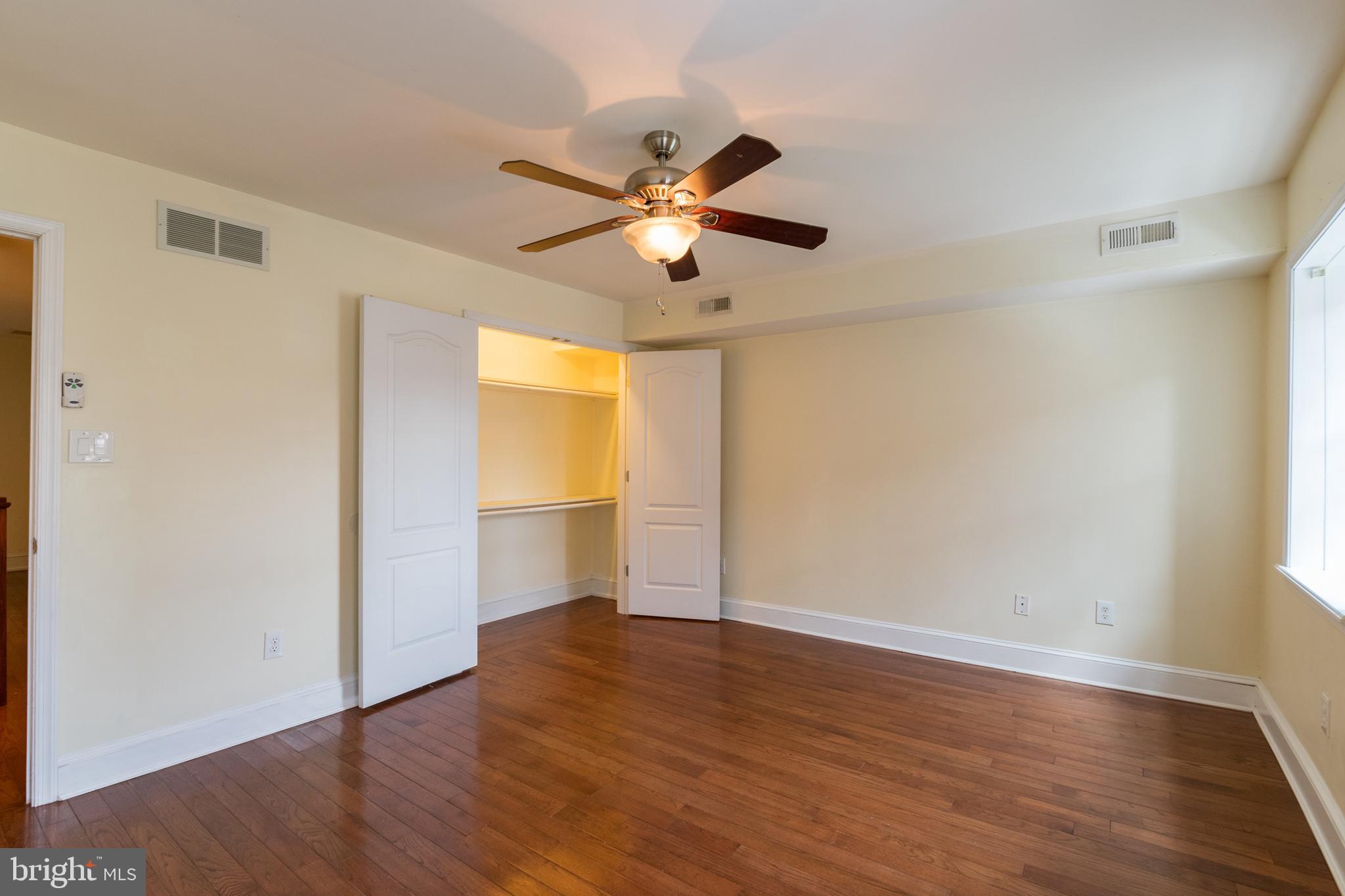 POINT BREEZE - Residential Lease