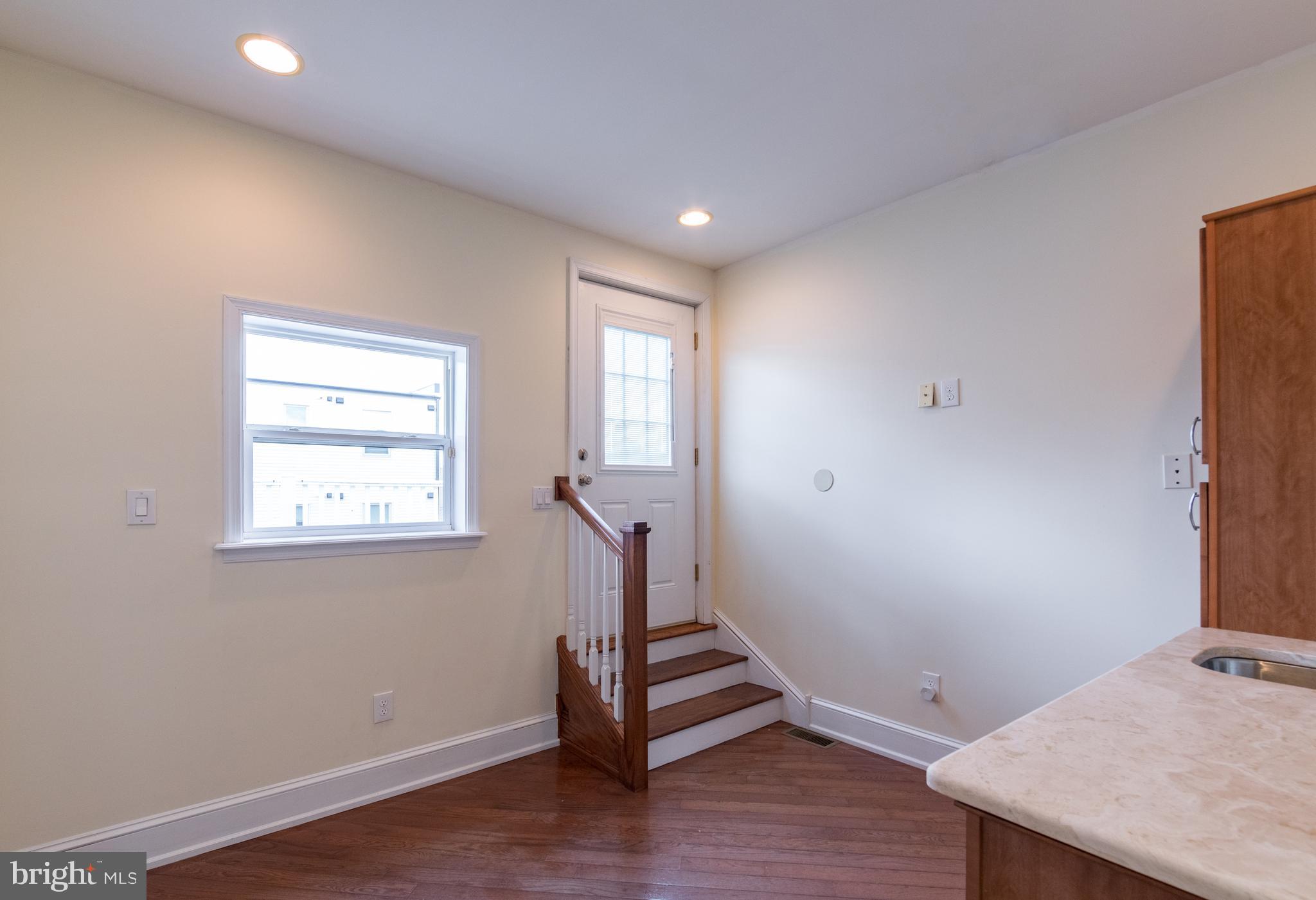 POINT BREEZE - Residential Lease