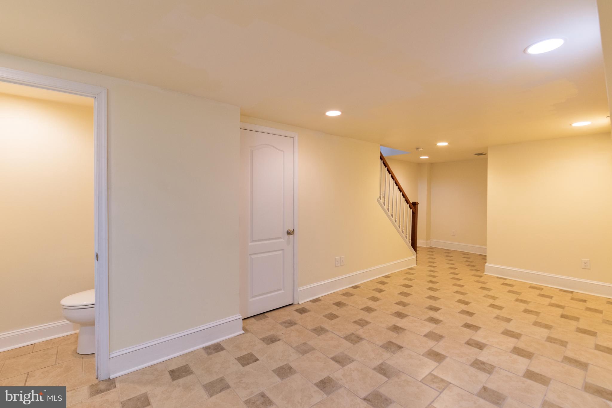 POINT BREEZE - Residential Lease