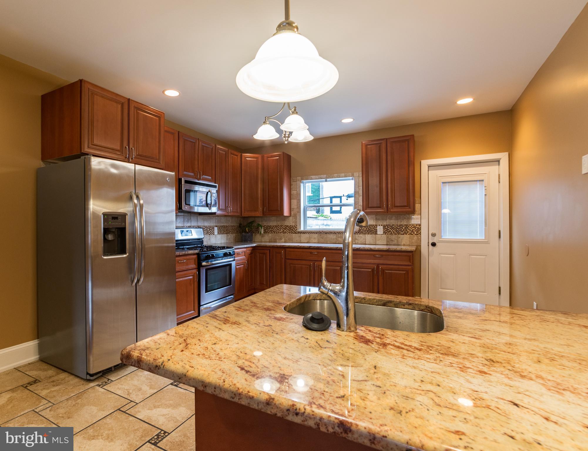 POINT BREEZE - Residential Lease