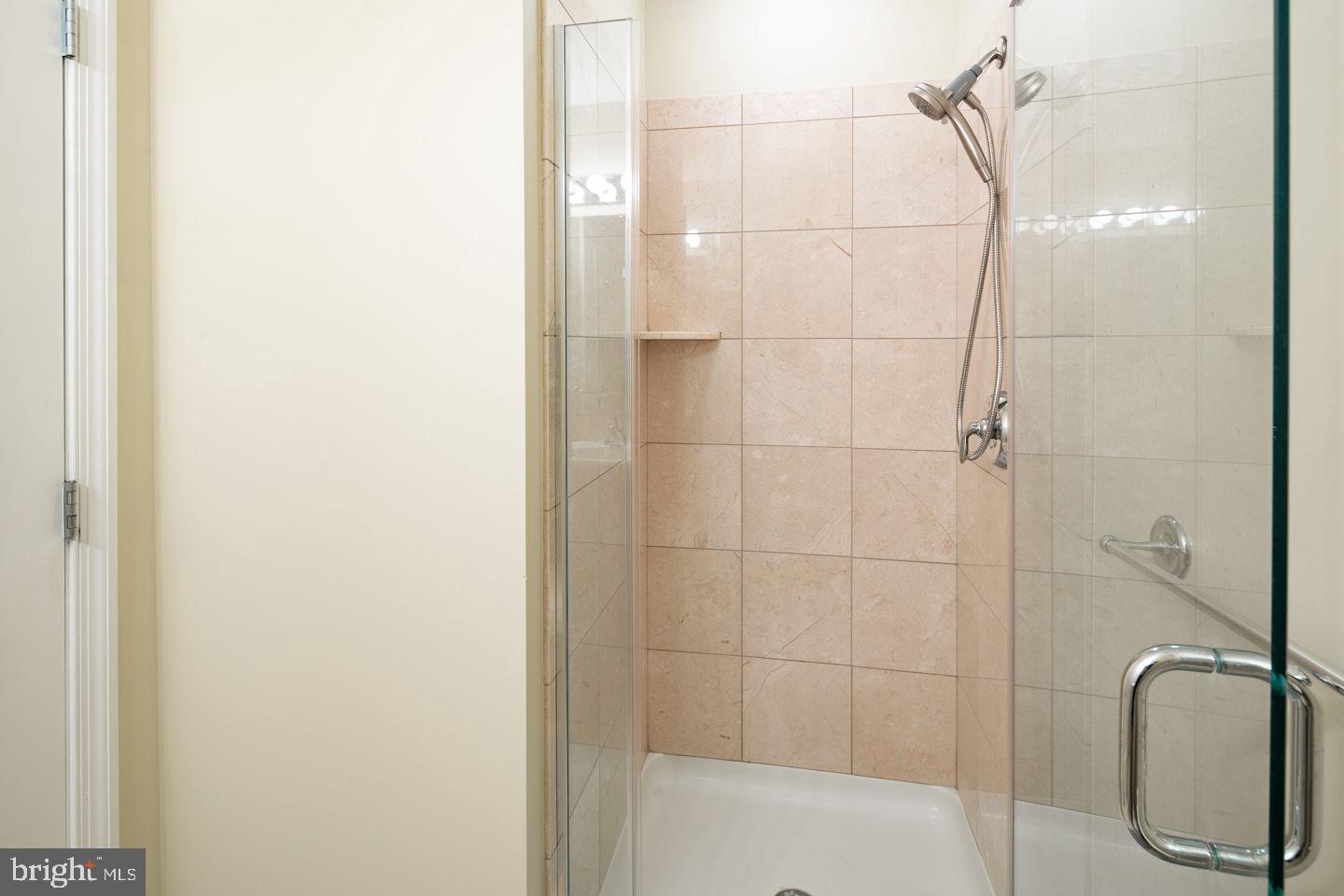 WATERFRONT SQUARE - Residential Lease