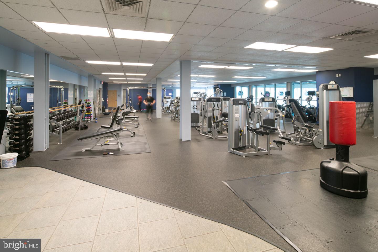 WATERFRONT SQUARE - Residential Lease