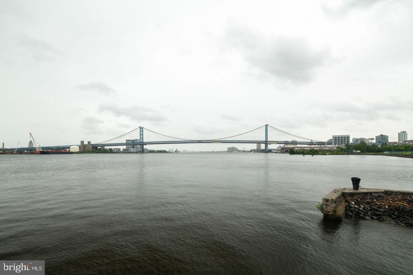 WATERFRONT SQUARE - Residential Lease