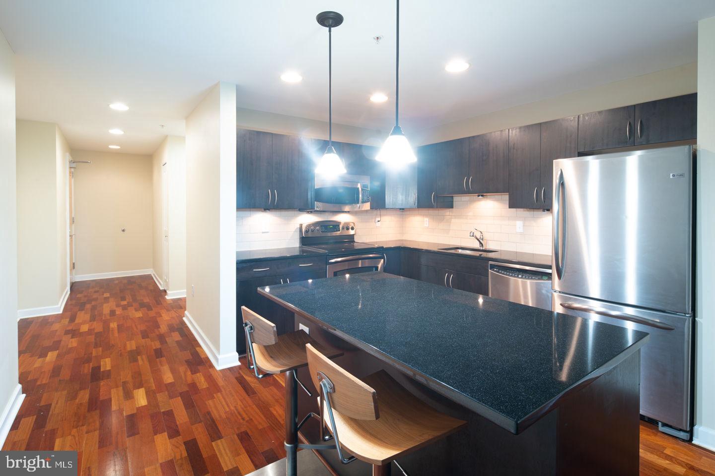 WATERFRONT SQUARE - Residential Lease