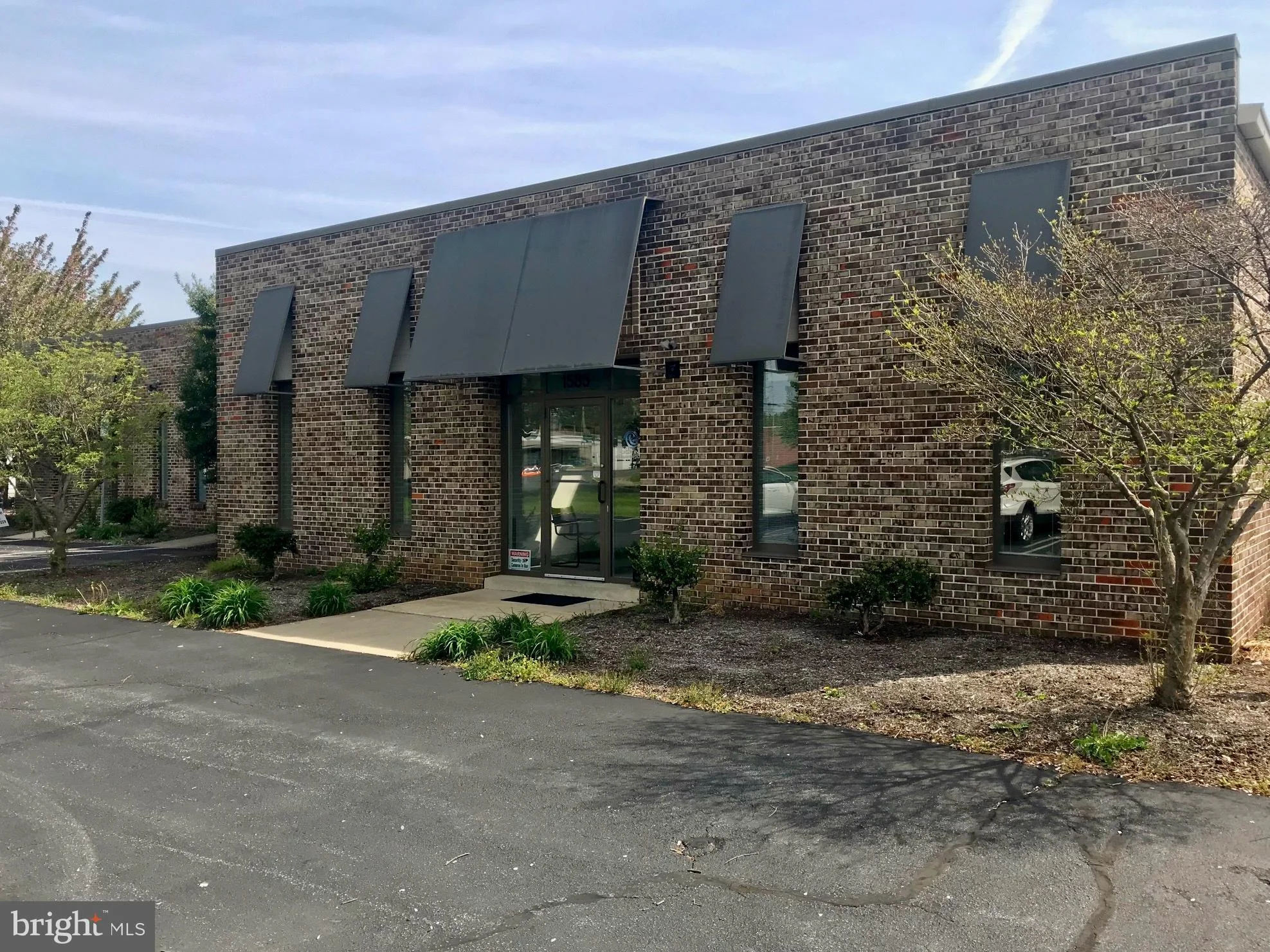 1585 Commerce Drive, Lancaster, PA 17601