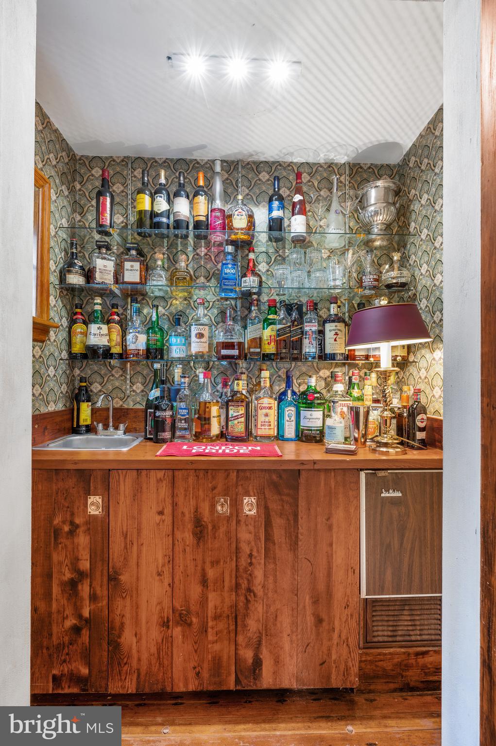 FOX HILL - Residential