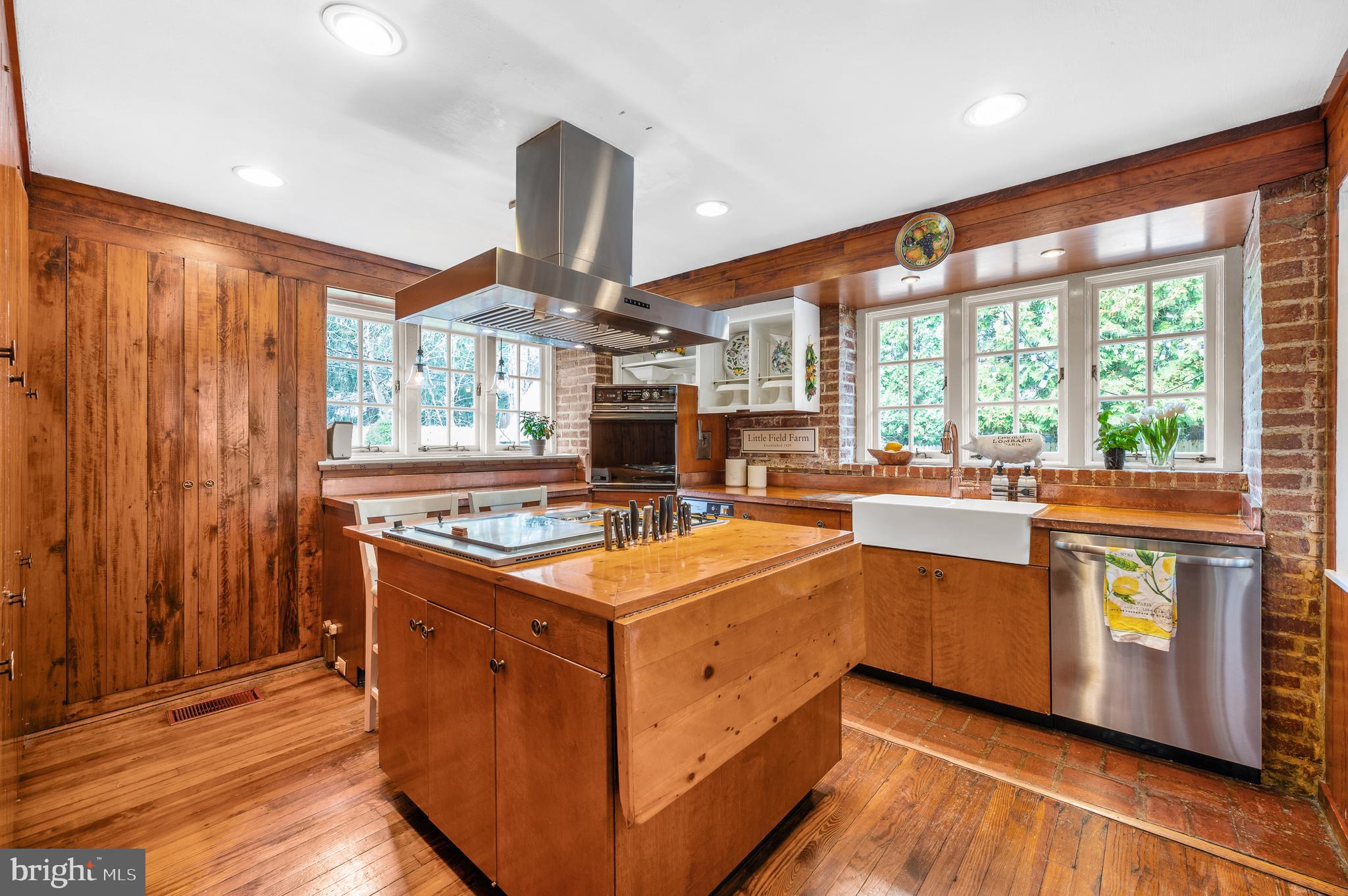 FOX HILL - Residential