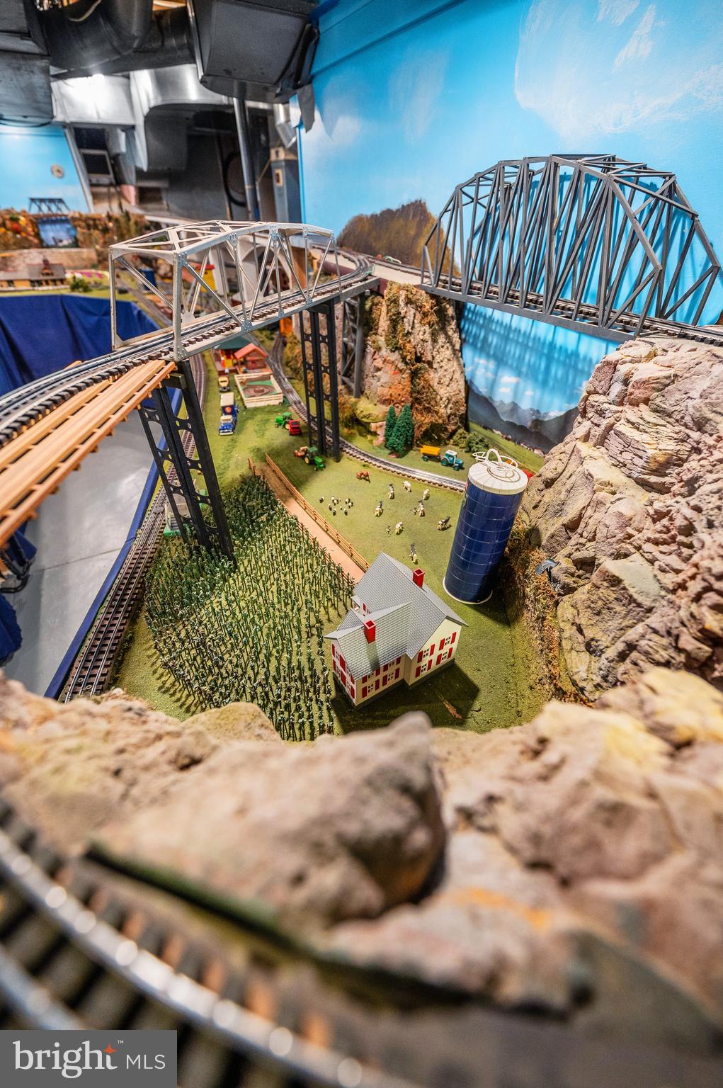 FOX HILL - Residential