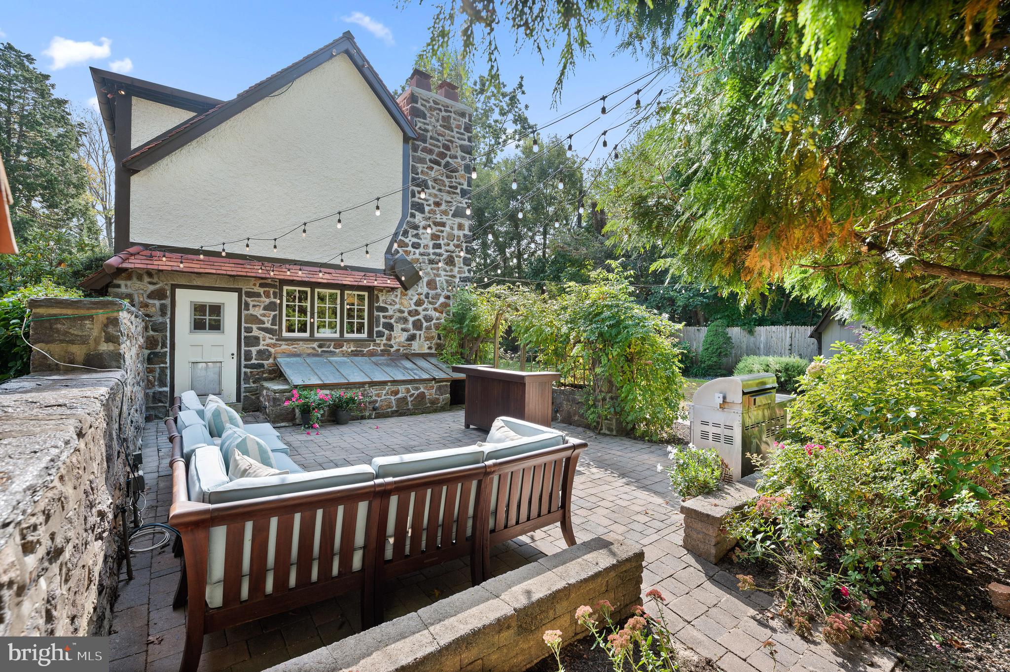 FOX HILL - Residential