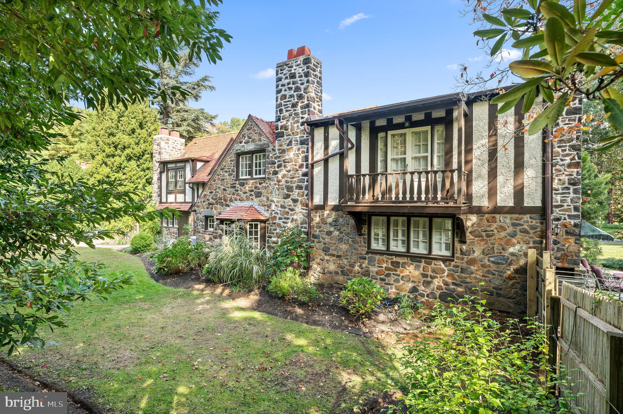 FOX HILL - Residential