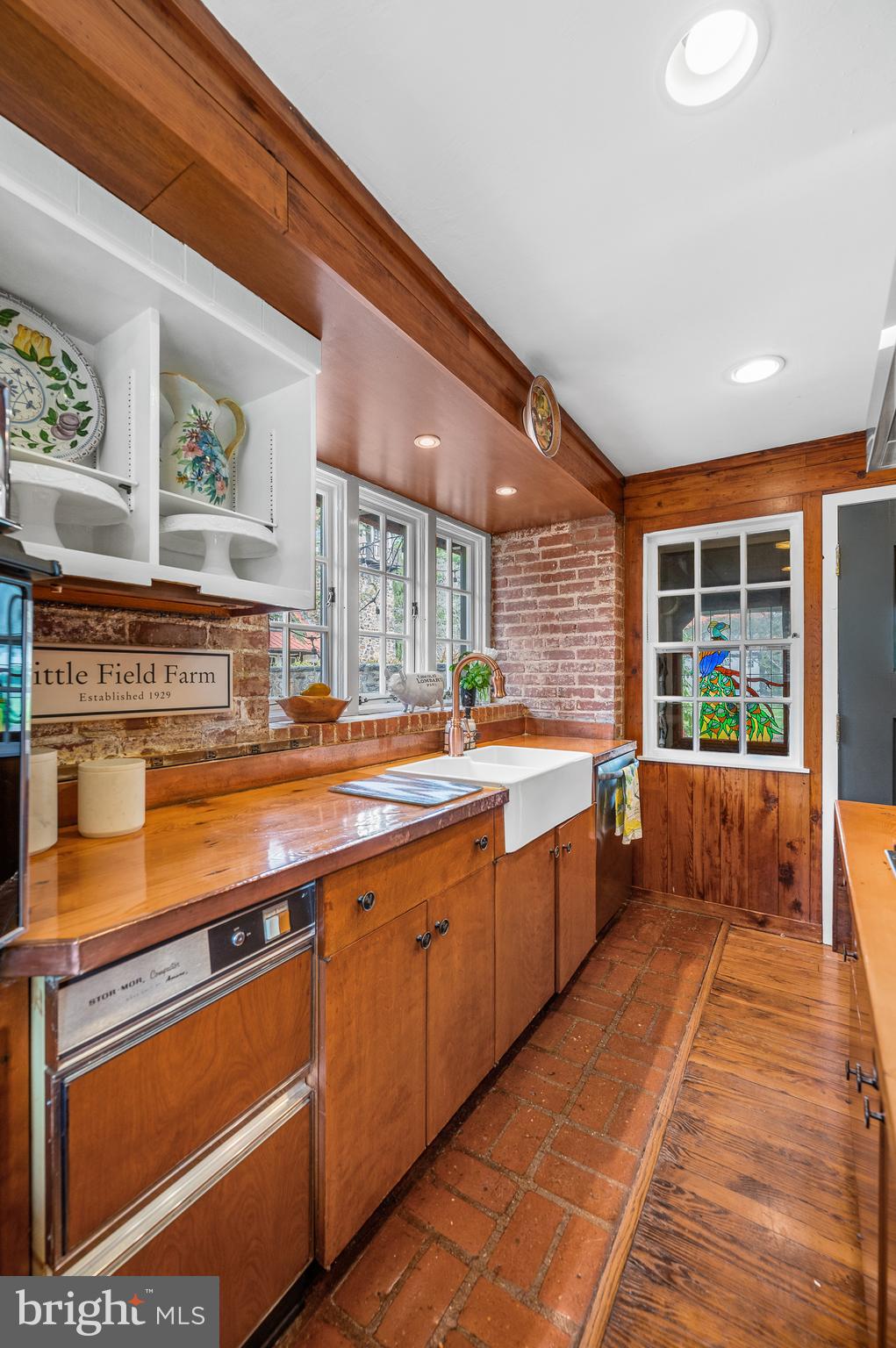 FOX HILL - Residential