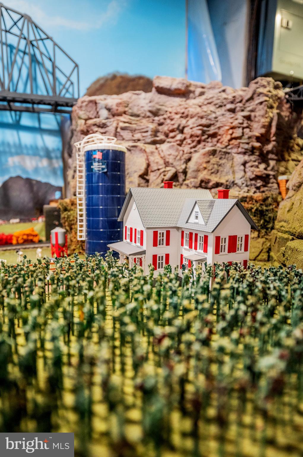 FOX HILL - Residential