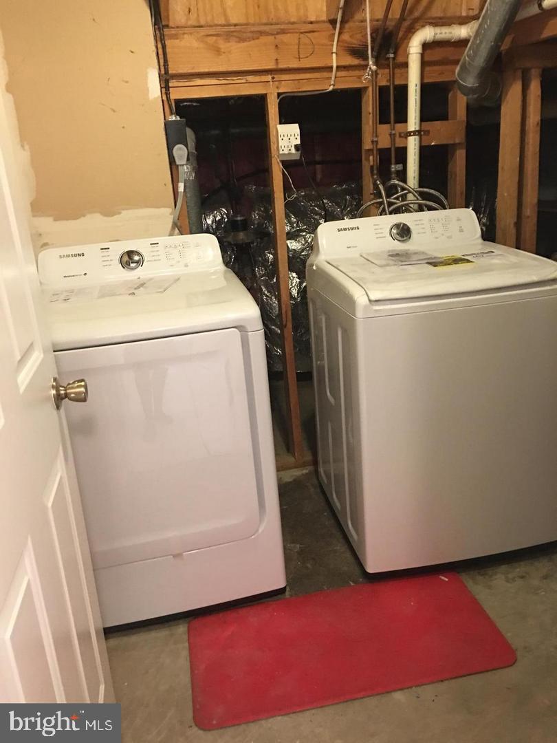 AMBERFIELD - Residential Lease