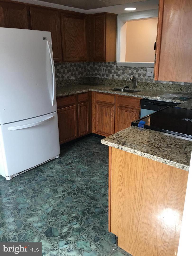 AMBERFIELD - Residential Lease