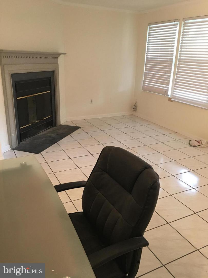 AMBERFIELD - Residential Lease