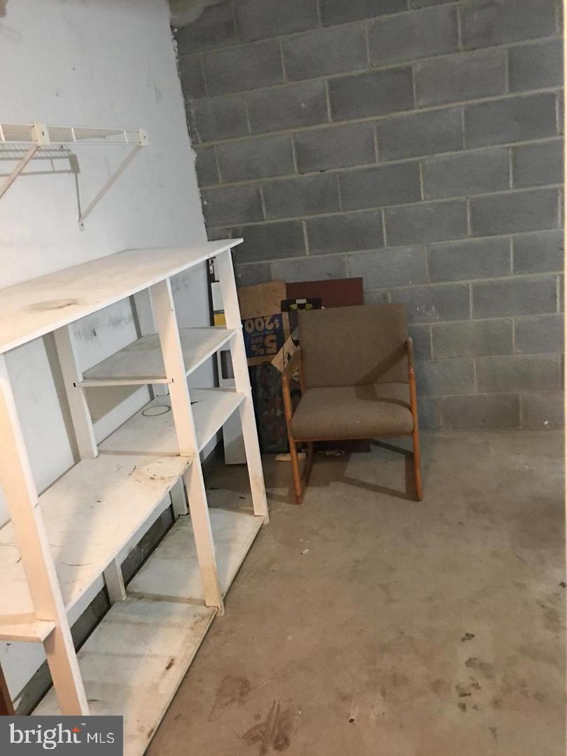 AMBERFIELD - Residential Lease