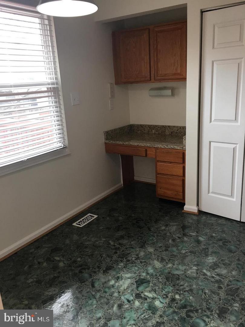 AMBERFIELD - Residential Lease