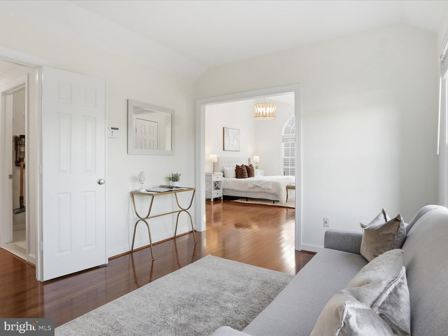 MOUNT AT TYSONS CORNER - Residential