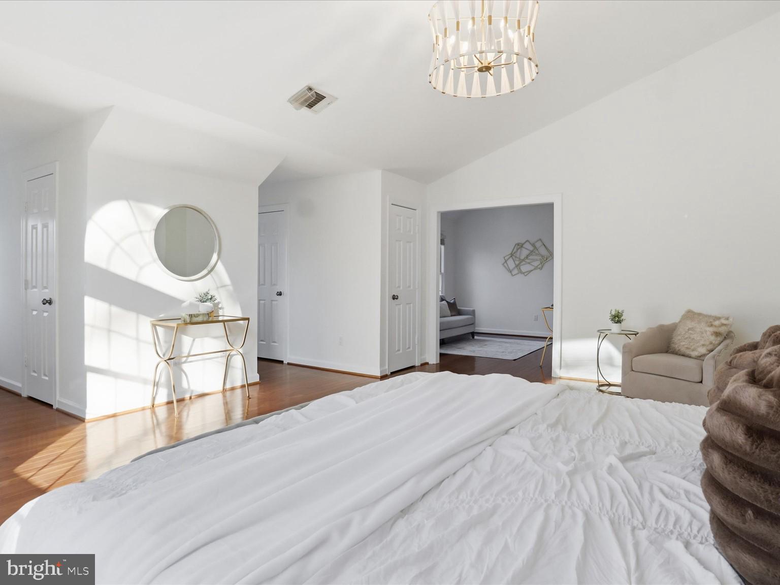 MOUNT AT TYSONS CORNER - Residential