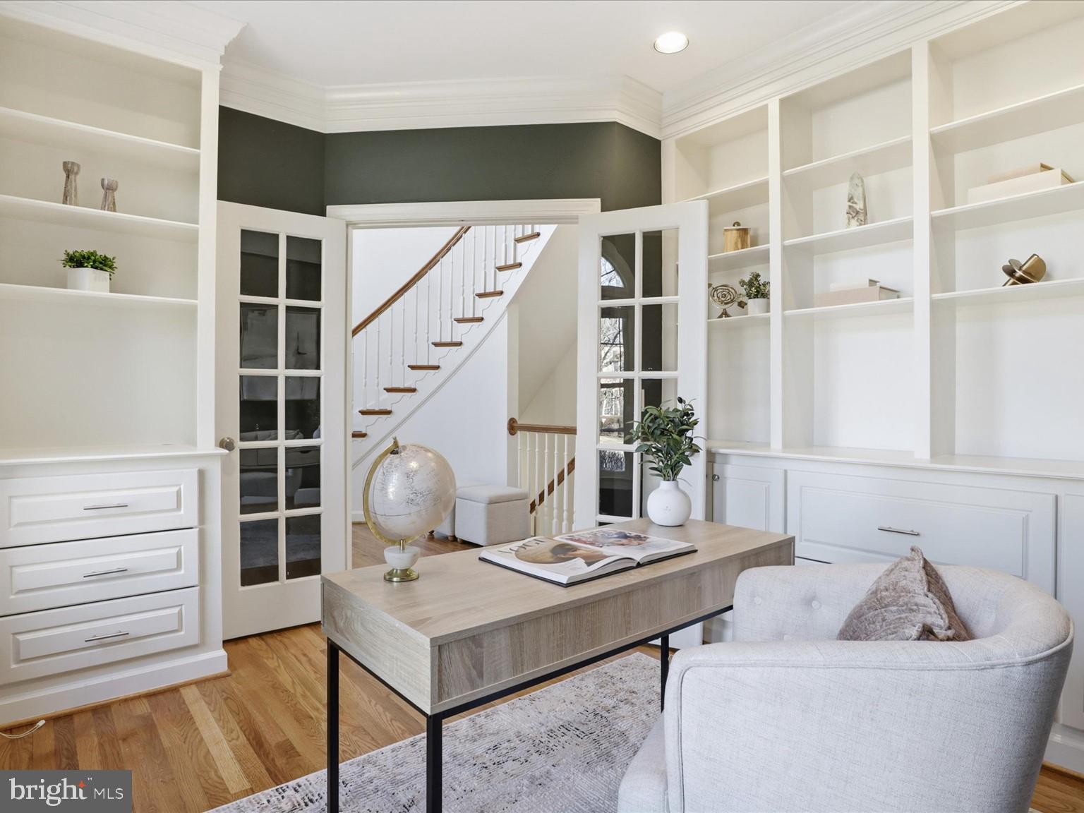 MOUNT AT TYSONS CORNER - Residential