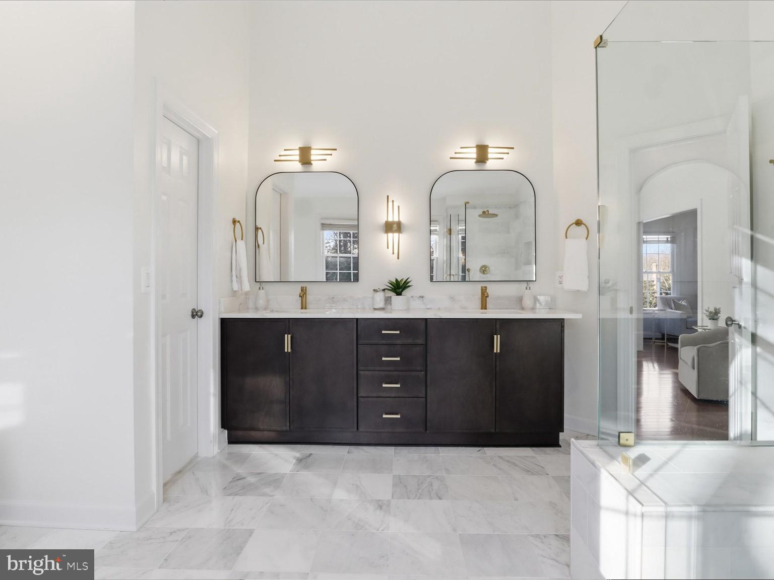 MOUNT AT TYSONS CORNER - Residential