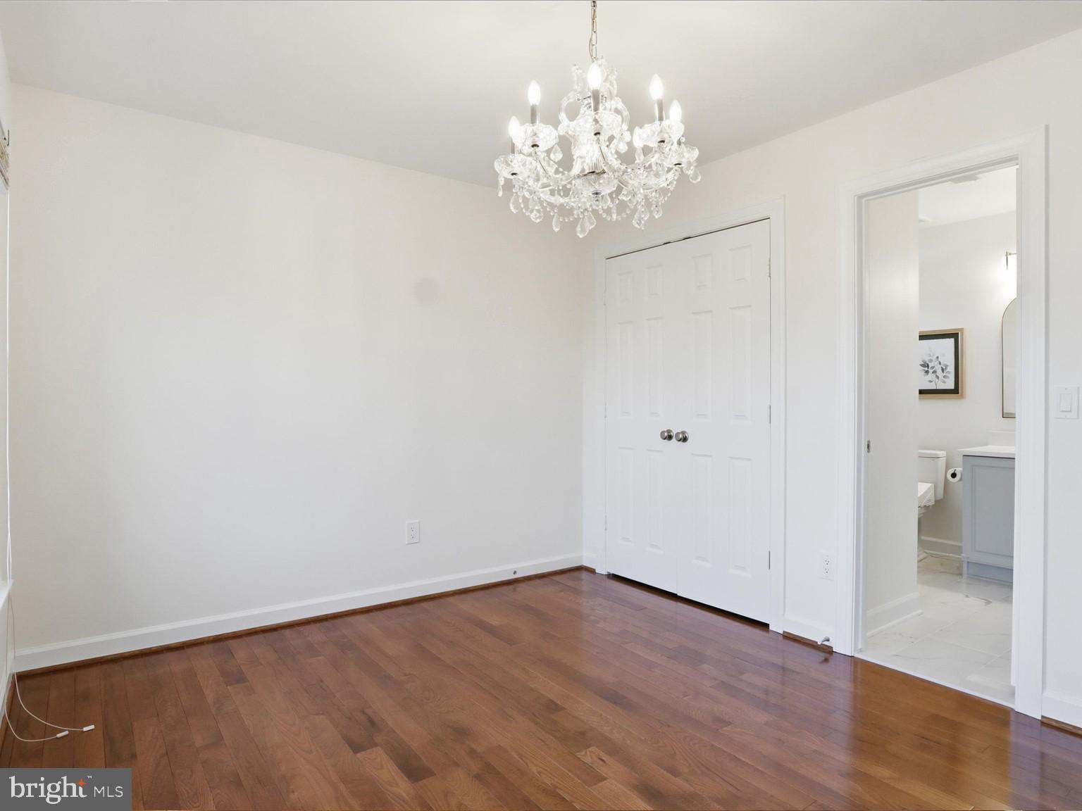 MOUNT AT TYSONS CORNER - Residential