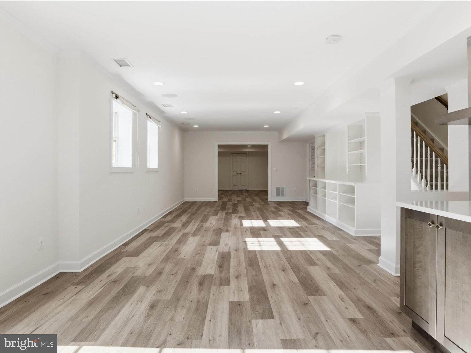 MOUNT AT TYSONS CORNER - Residential