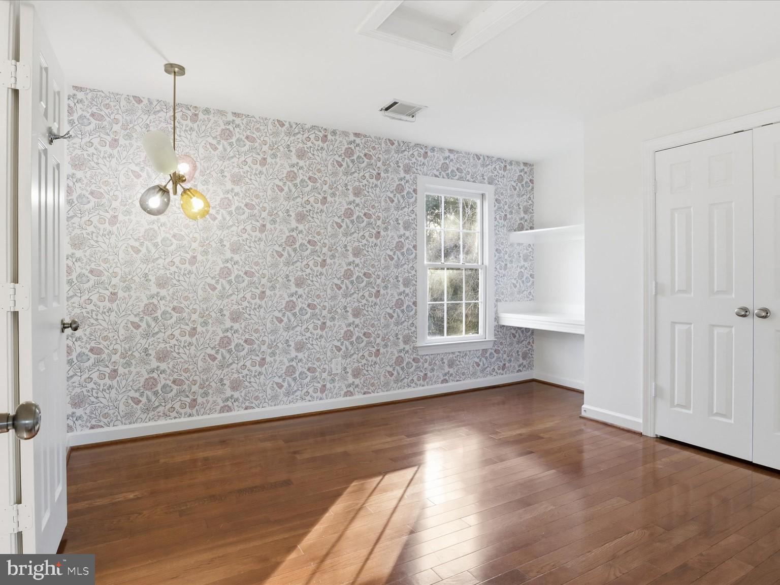 MOUNT AT TYSONS CORNER - Residential