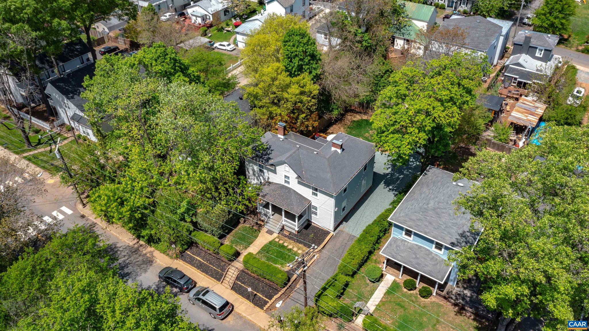 921 CHERRY AVE