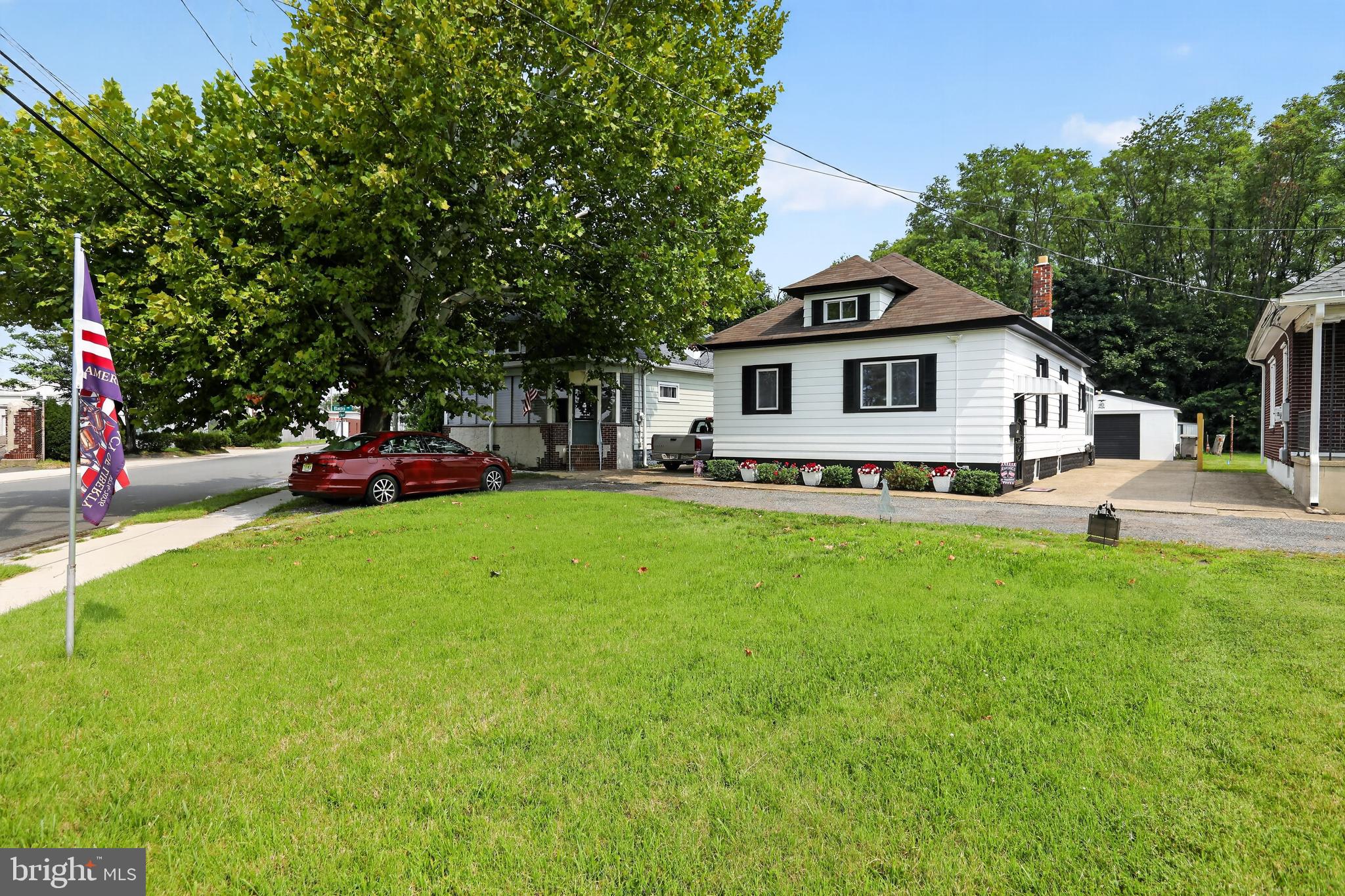 4 BLACKS TERRACE