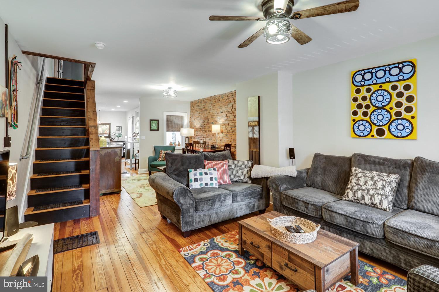 839 SAINT JOSEPH