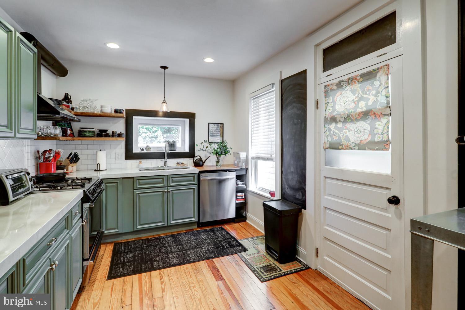 CABBAGE HILL - Residential