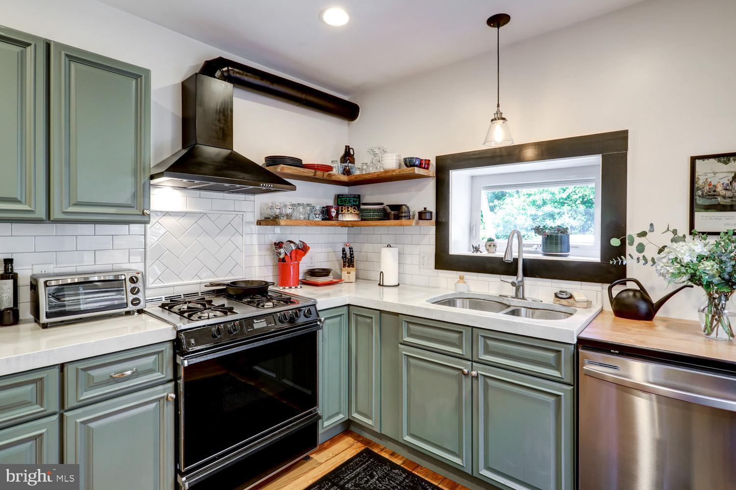 CABBAGE HILL - Residential