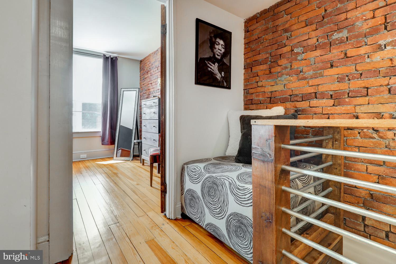 CABBAGE HILL - Residential